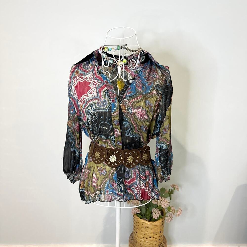 Stunning vintage 90’s paisley black semi-sheer button-up blouse